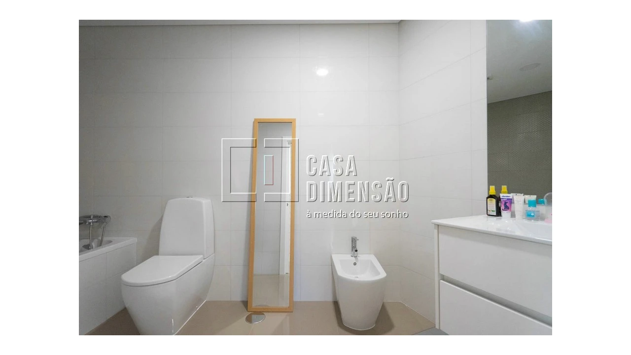 Apartamento T2 para Venda em Carnaxide e Queijas Foto 45