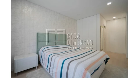 Apartamento T2 para Venda em Carnaxide e Queijas