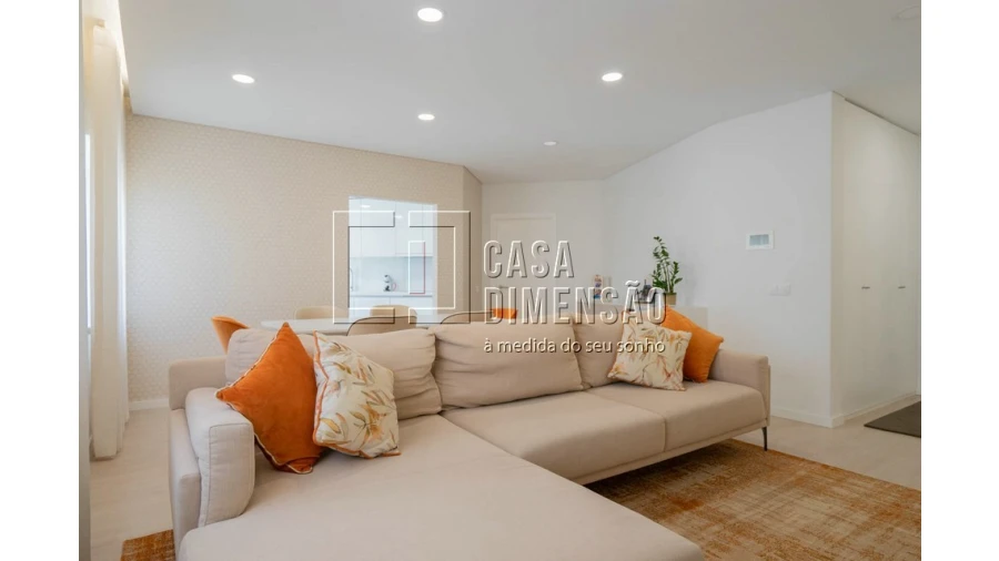 Apartamento T2 para Venda em Carnaxide e Queijas Foto 9