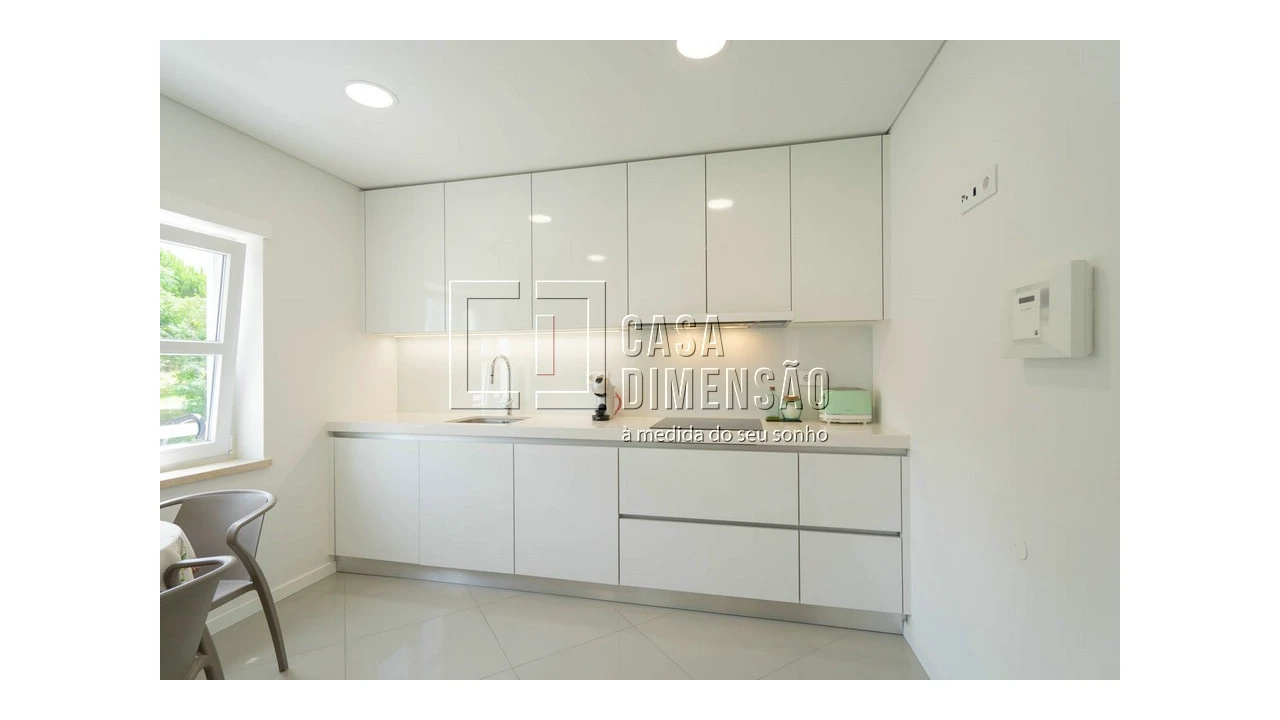Apartamento T2 para Venda em Venteira Foto 32