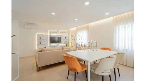 Apartamento T2 para Venda em Venteira