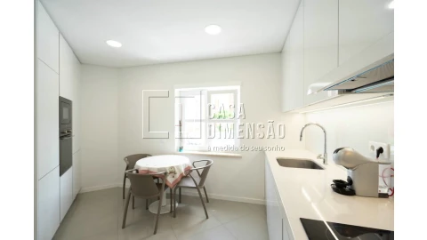Apartamento T2 para Venda em Venteira