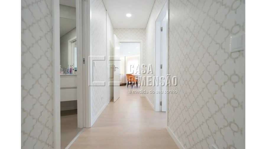 Apartamento T2 para Venda em Venteira Foto 44