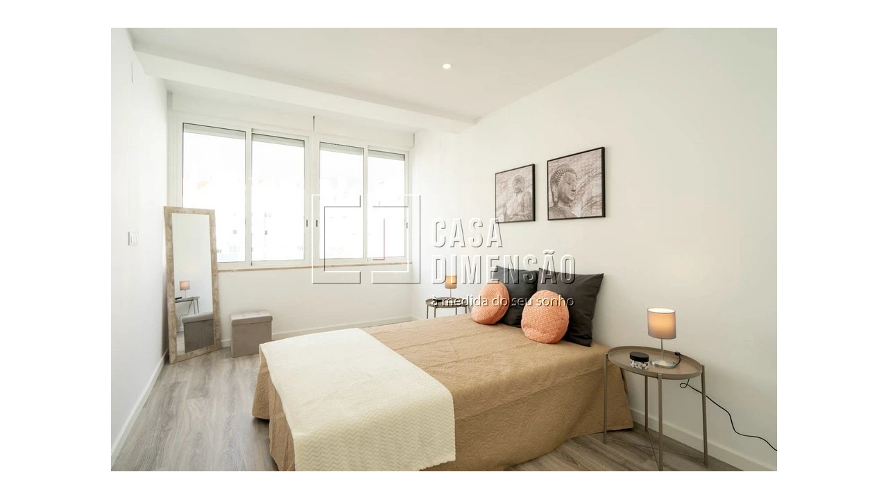Apartamento T2 para Venda em Benfica Foto 22