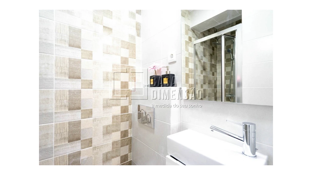 Apartamento T2 para Venda em Benfica Foto 15
