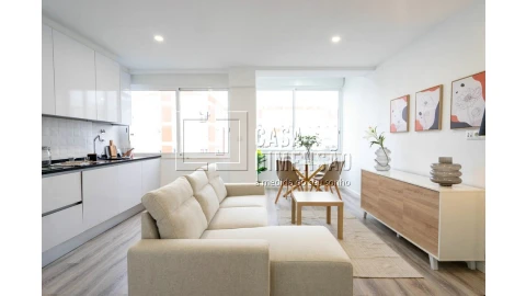 Apartamento T2 para Venda em Benfica