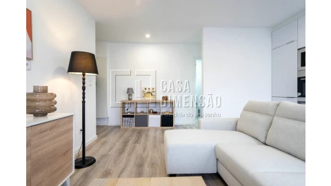 Apartamento T2 para Venda em Benfica