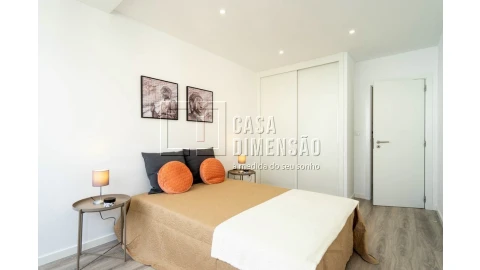 Apartamento T2 para Venda em Benfica