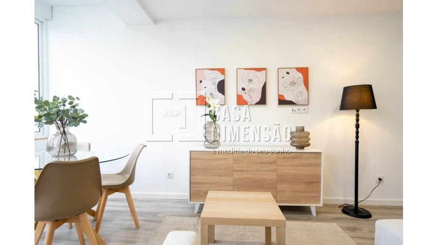 Apartamento T2 para Venda em Benfica Foto 5