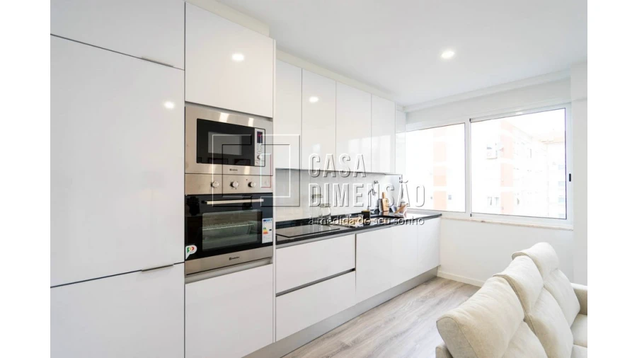 Apartamento T2 para Venda em Benfica Foto 11