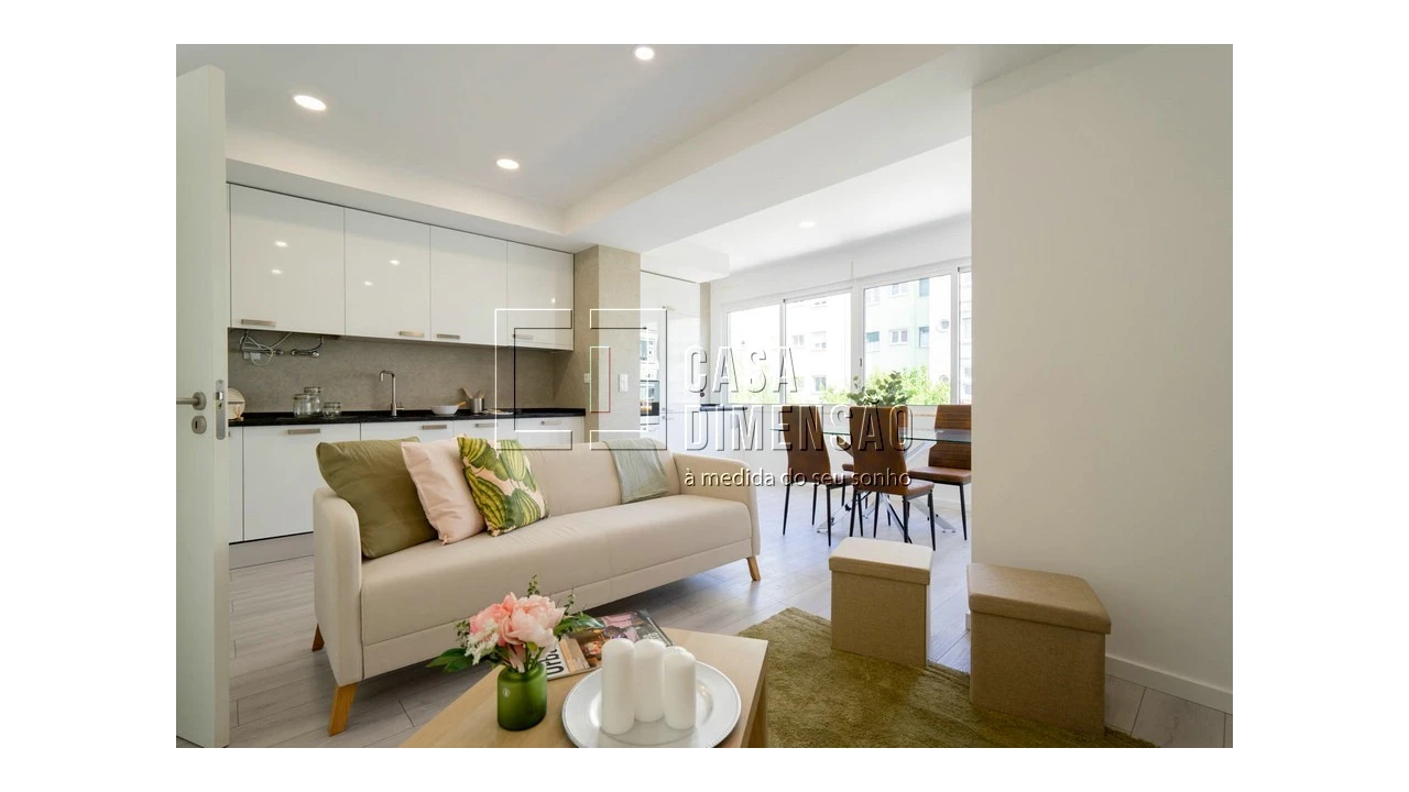 Apartamento T2 para Venda em Alvalade Foto 7