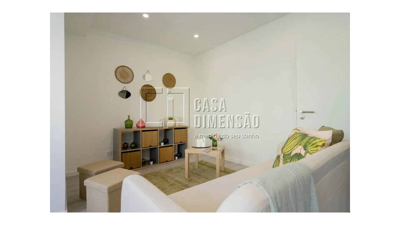 Apartamento T2 para Venda em Alvalade Foto 8