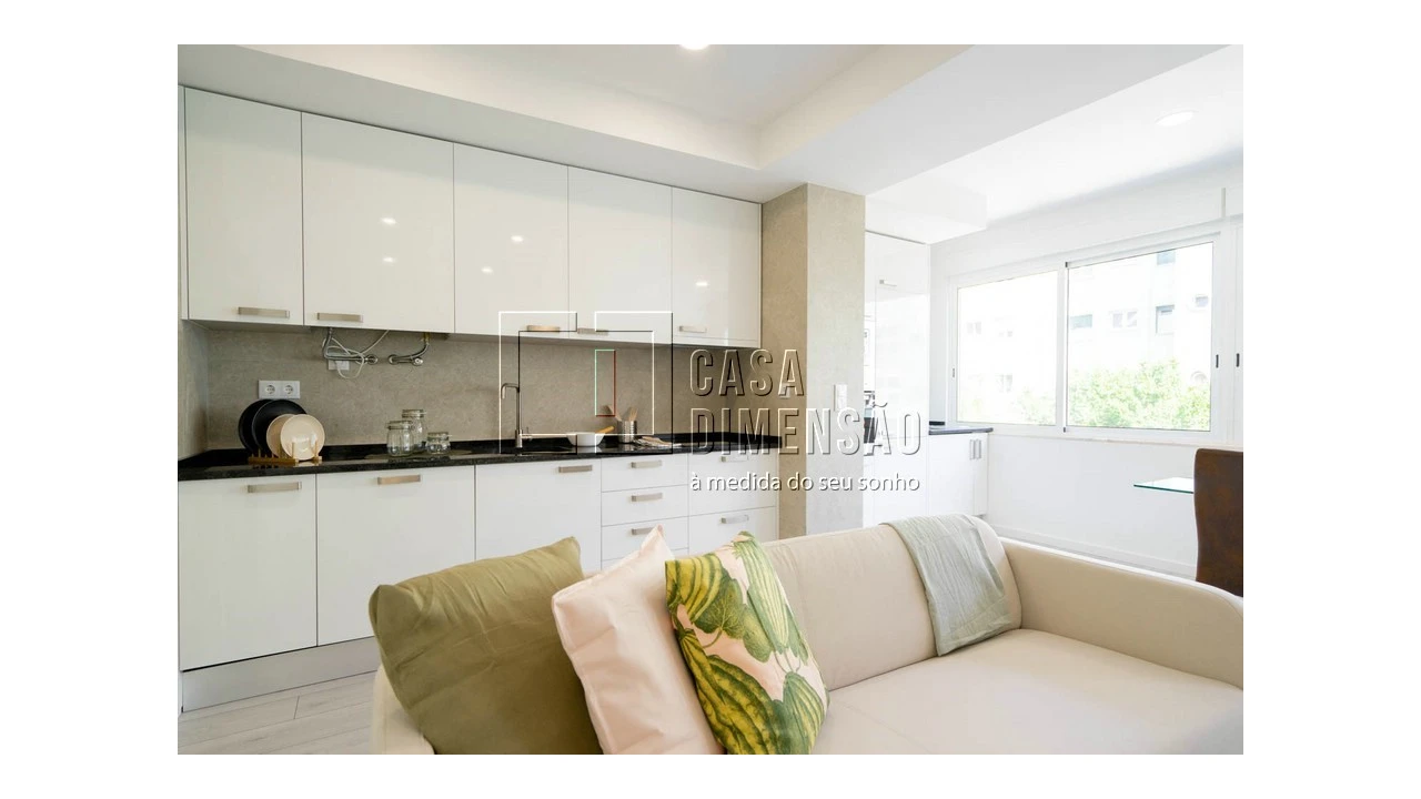 Apartamento T2 para Venda em Alvalade Foto 14
