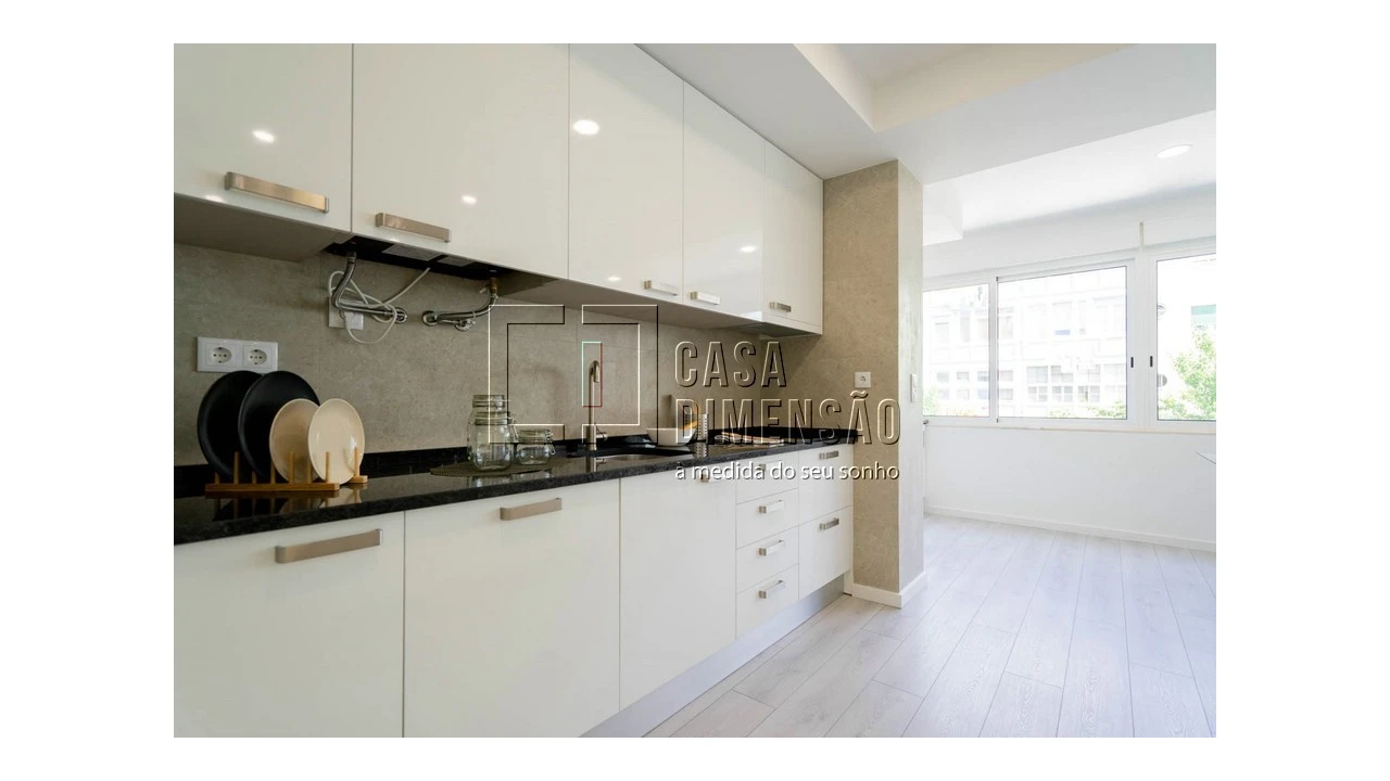 Apartamento T2 para Venda em Alvalade Foto 15