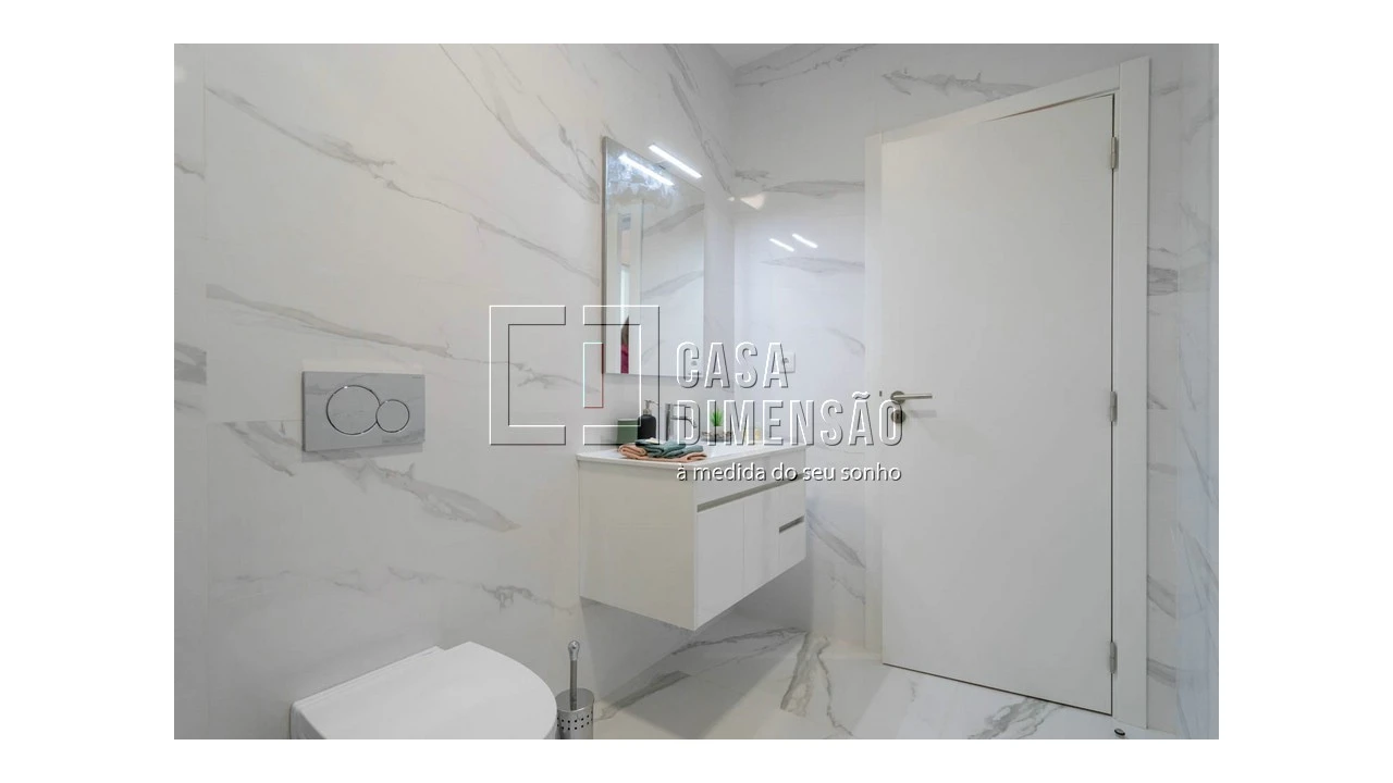 Apartamento T2 para Venda em Alvalade Foto 21