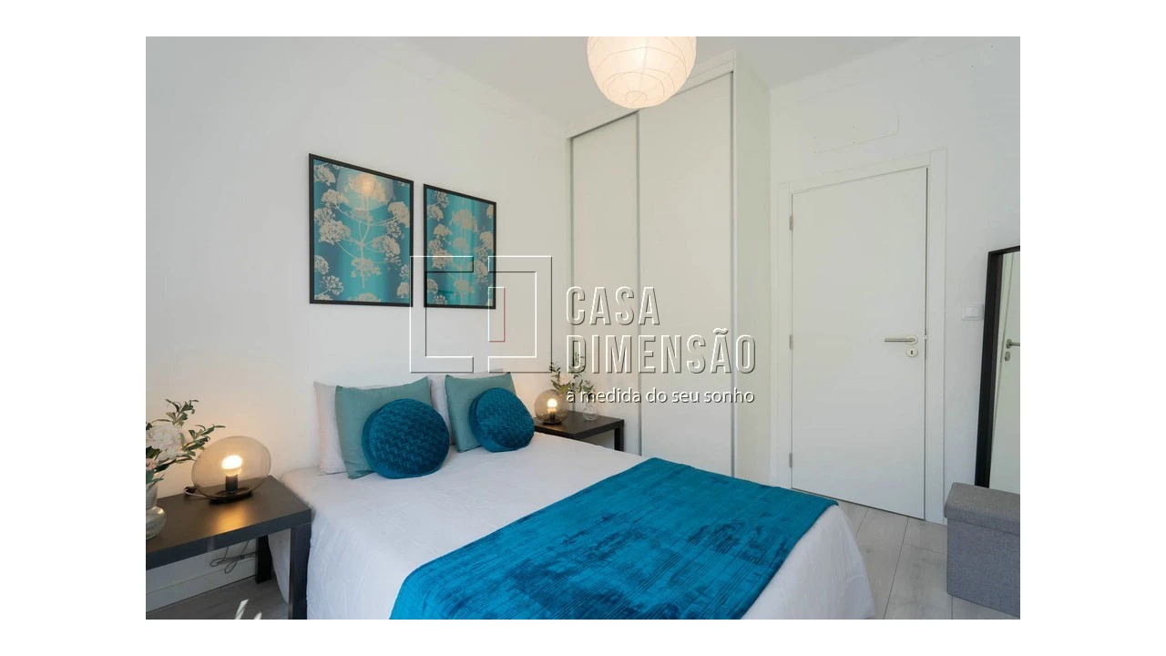 Apartamento T2 para Venda em Alvalade Foto 26