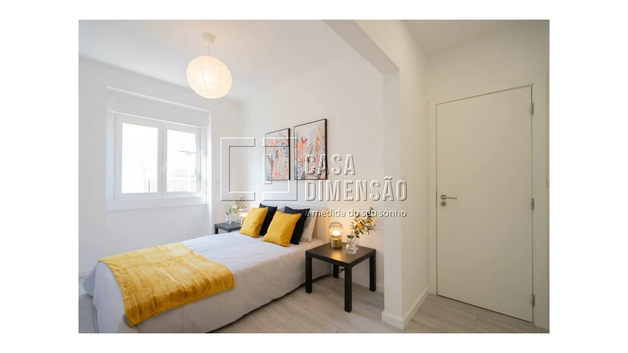 Apartamento T2 para Venda em Alvalade Foto 29