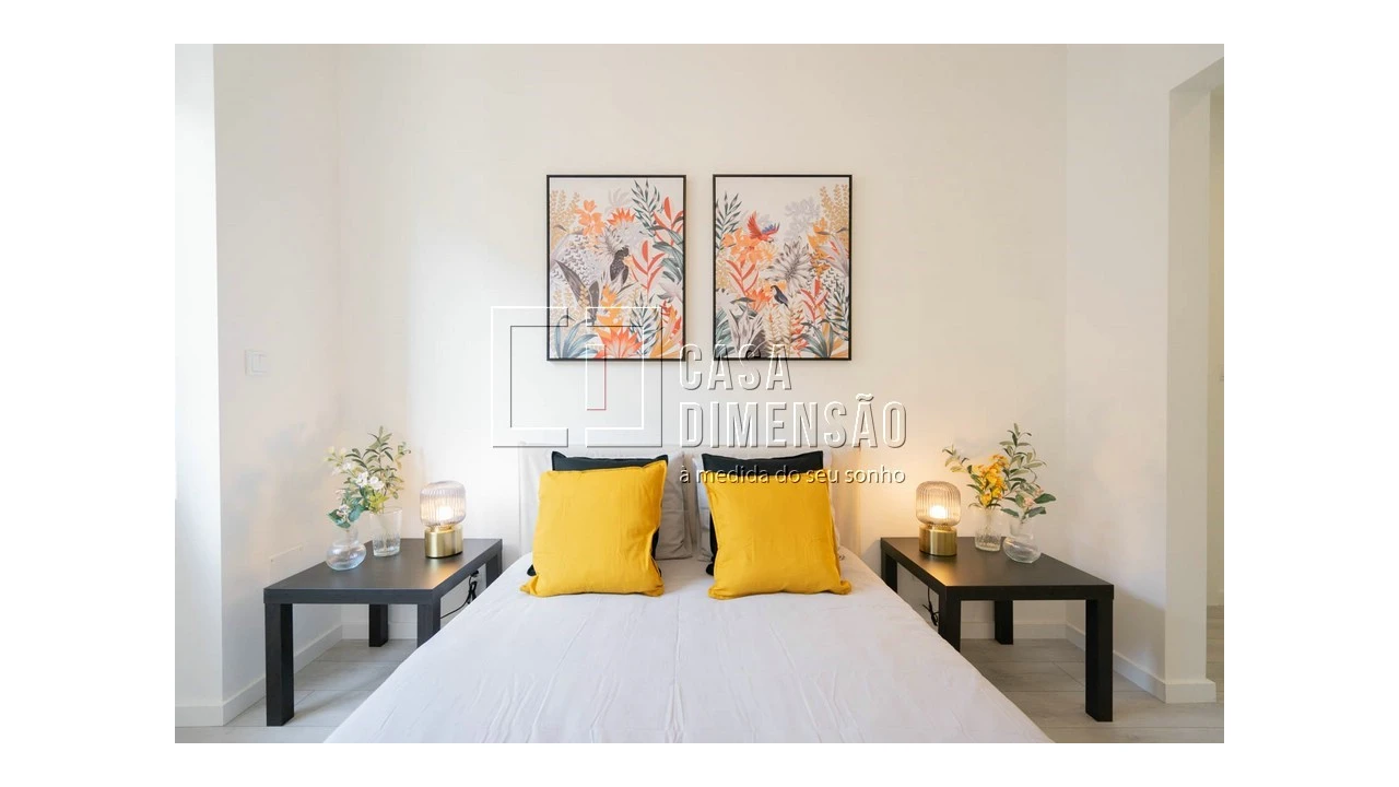 Apartamento T2 para Venda em Alvalade Foto 32