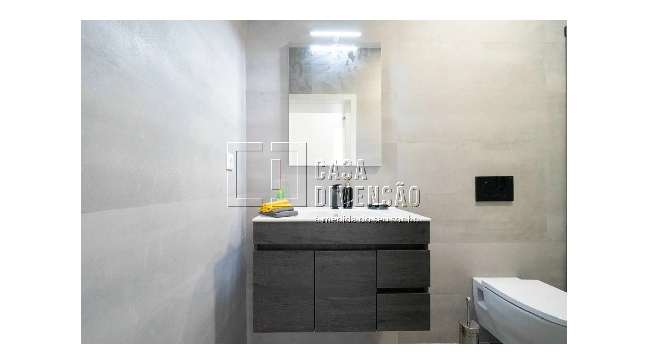 Apartamento T2 para Venda em Alvalade Foto 37