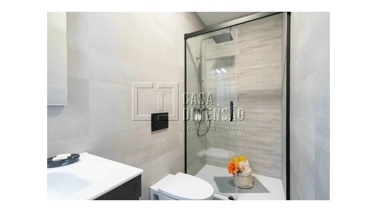 Apartamento T2 para Venda em Alvalade Foto 39
