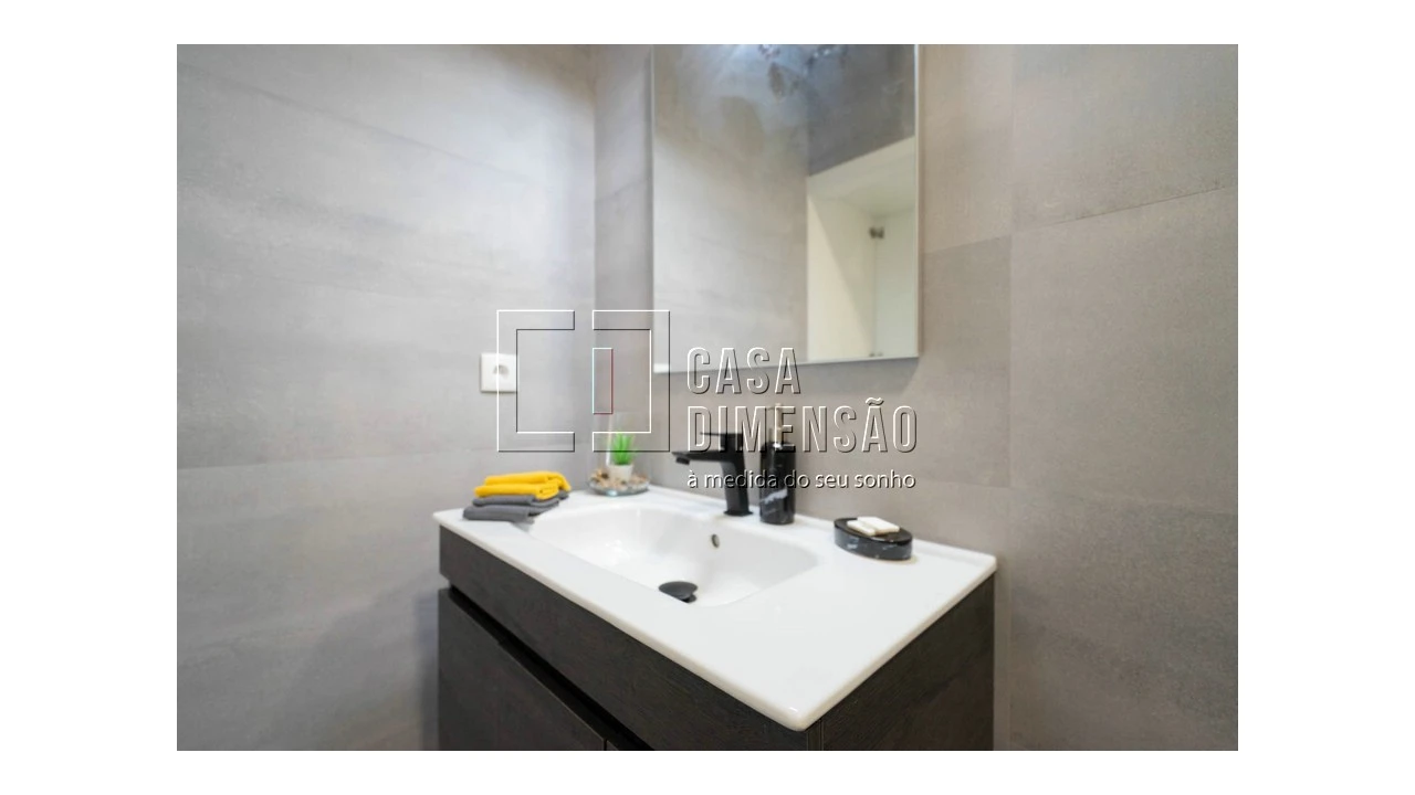 Apartamento T2 para Venda em Alvalade Foto 41