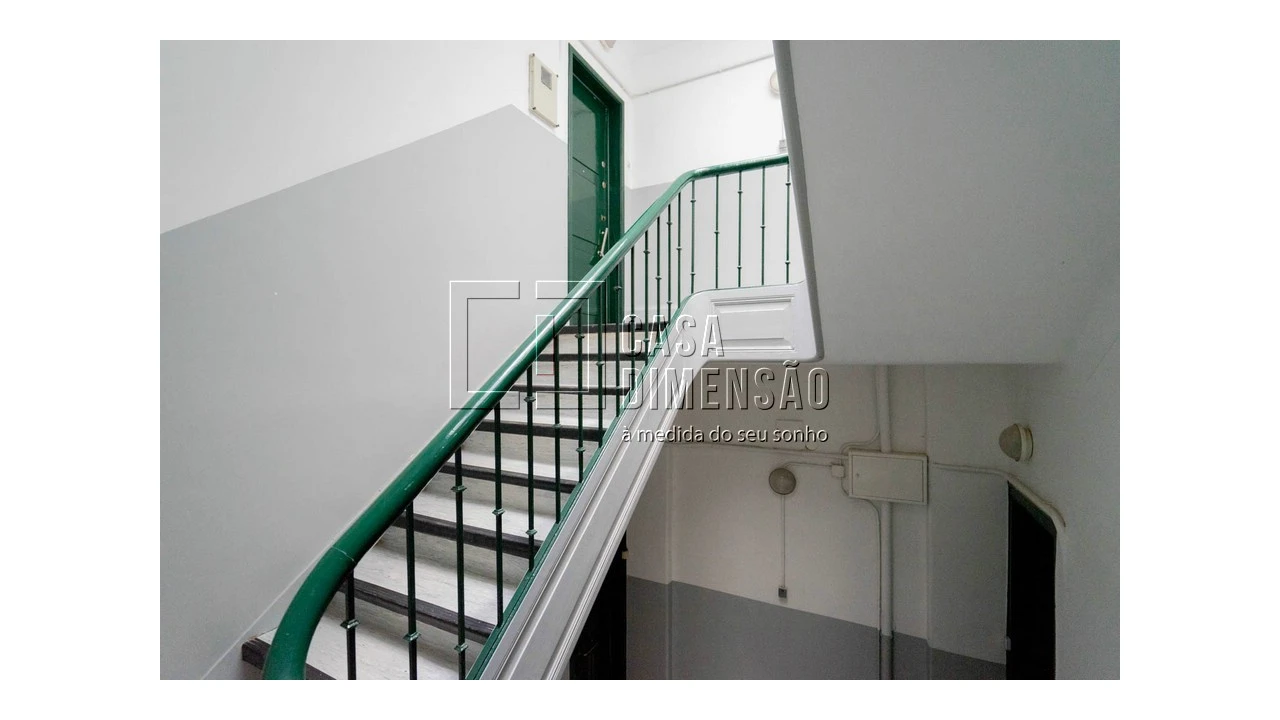 Apartamento T2 para Venda em Alvalade Foto 42