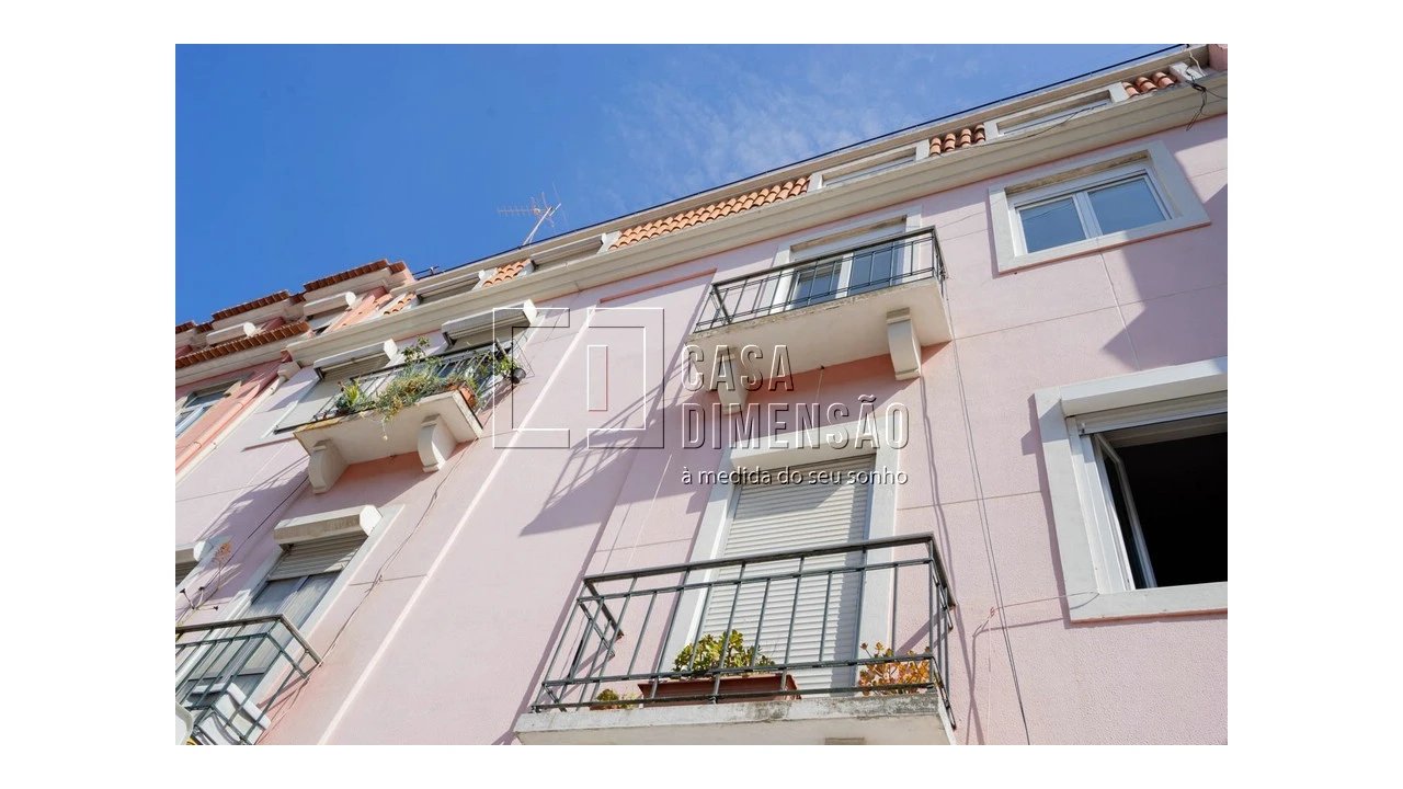 Apartamento T2 para Venda em Alvalade Foto 44