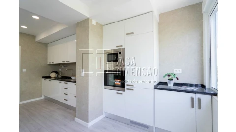 Apartamento T2 para Venda em Alvalade