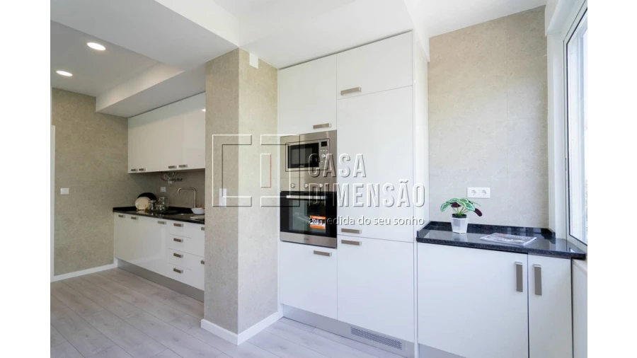 Apartamento T2 para Venda em Alvalade Foto 17