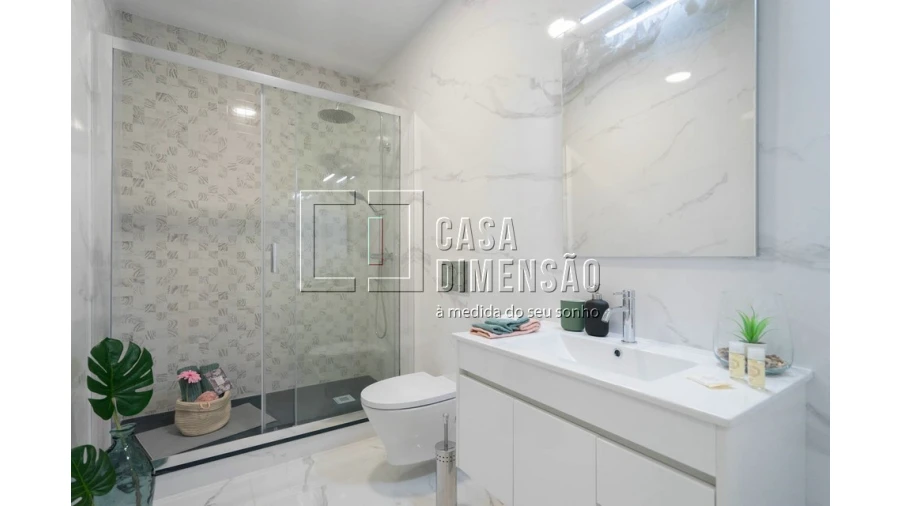 Apartamento T2 para Venda em Alvalade Foto 20