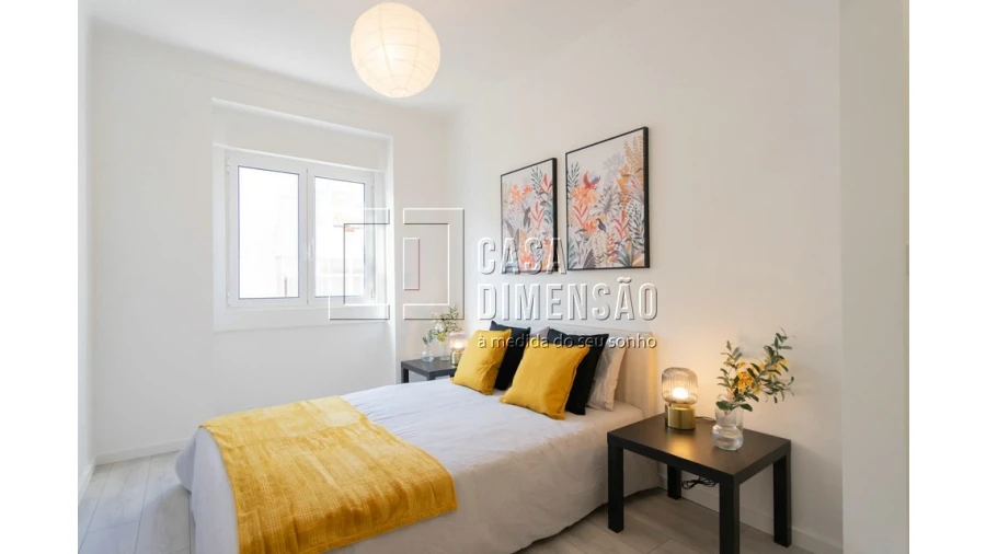 Apartamento T2 para Venda em Alvalade Foto 30