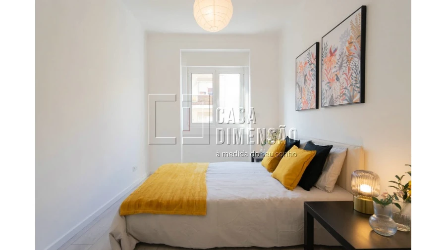Apartamento T2 para Venda em Alvalade Foto 31