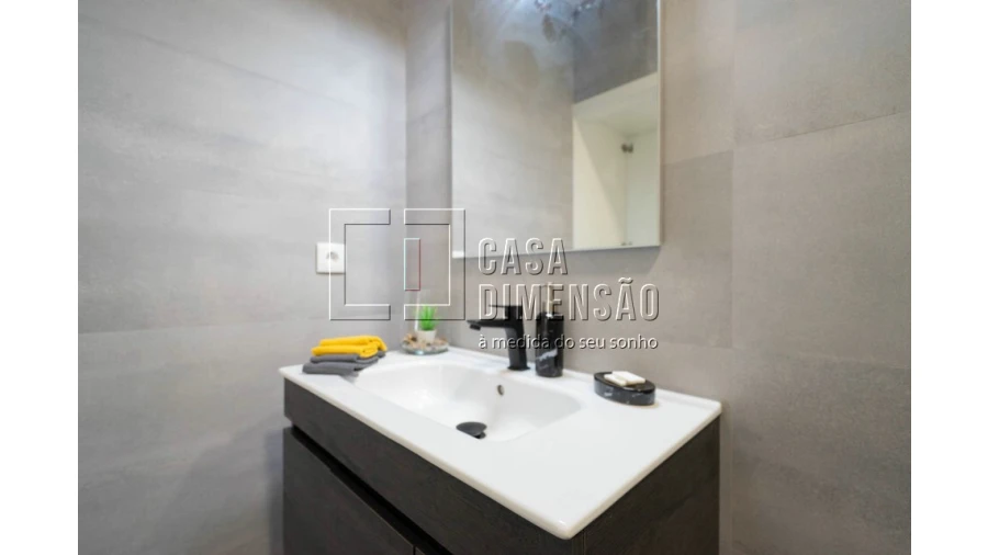 Apartamento T2 para Venda em Alvalade Foto 41