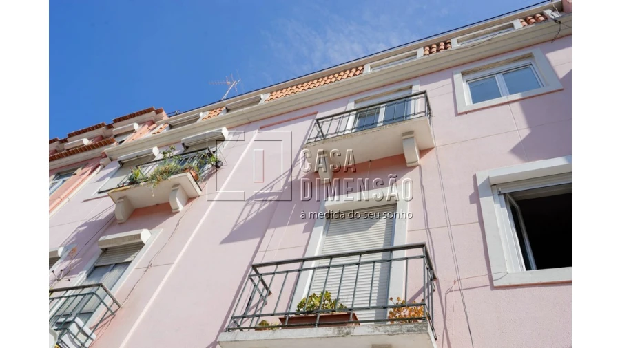 Apartamento T2 para Venda em Alvalade Foto 44