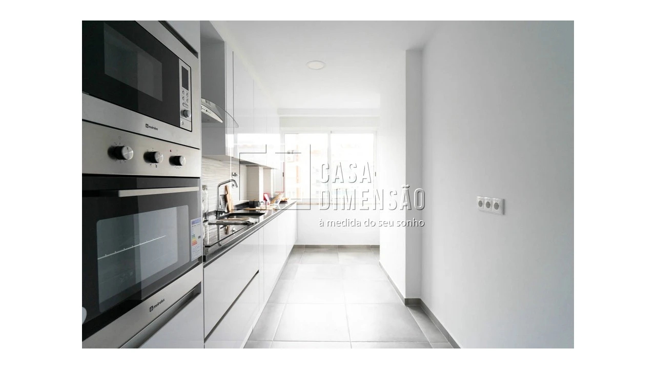 Apartamento T2 para Venda em Benfica Foto 13