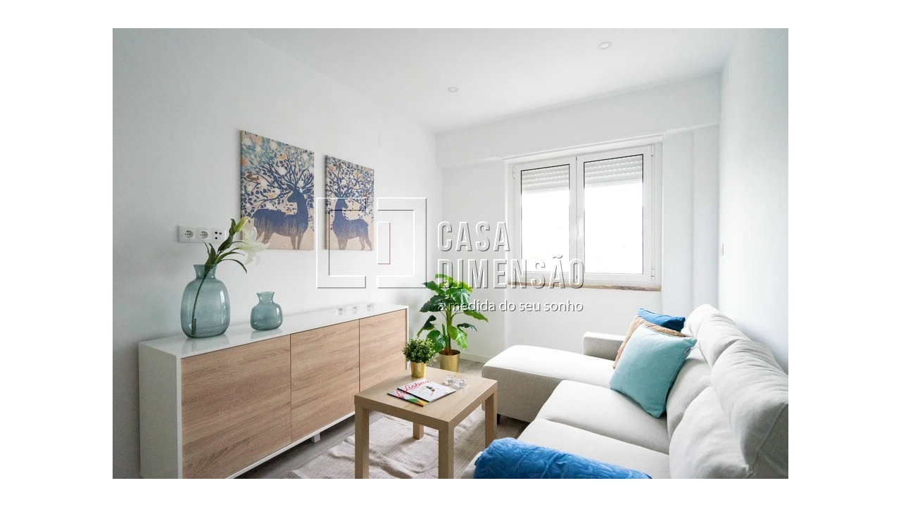Apartamento T2 para Venda em Benfica Foto 5