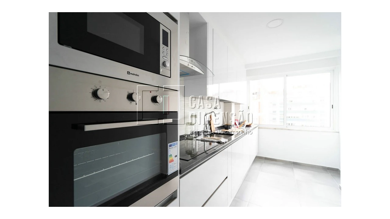 Apartamento T2 para Venda em Benfica Foto 11