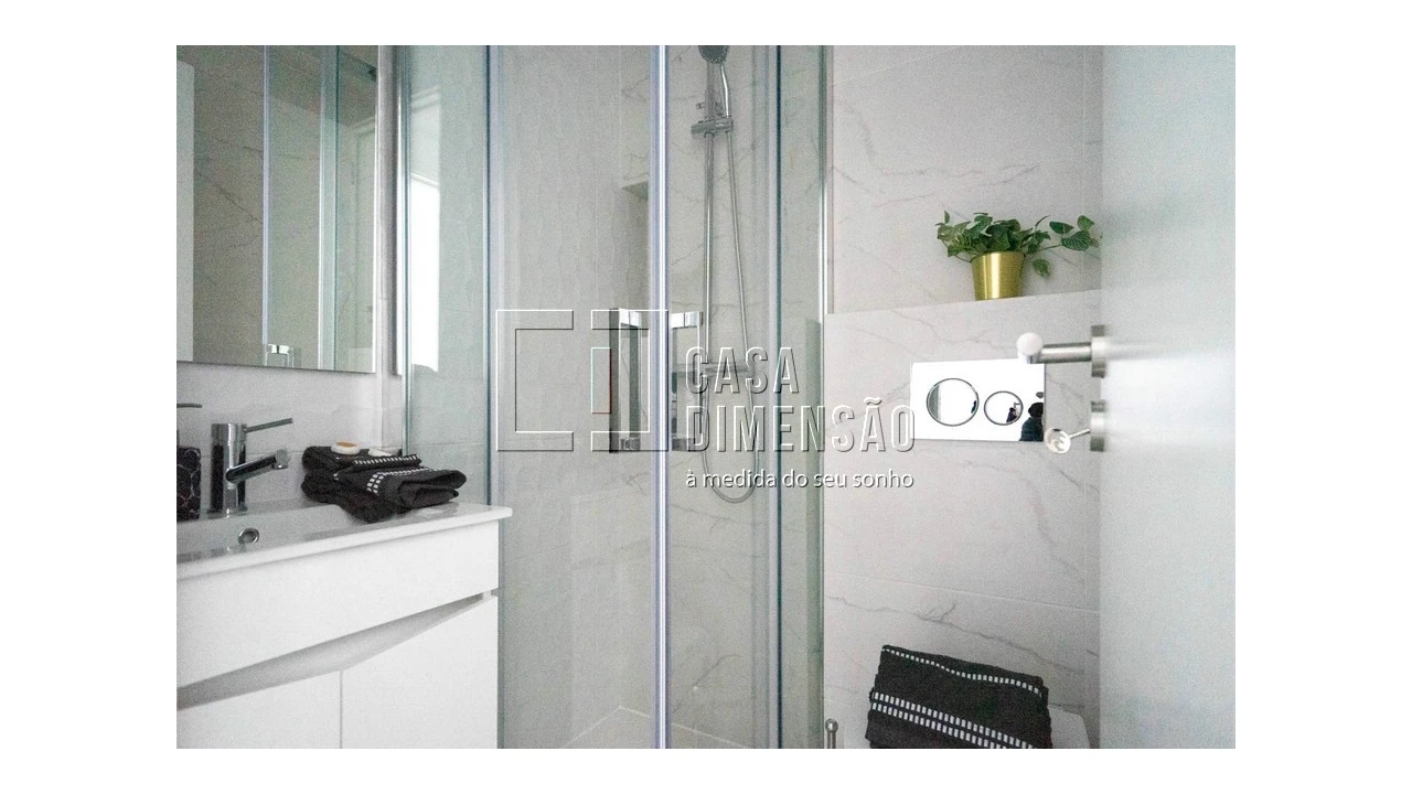 Apartamento T2 para Venda em Benfica Foto 16
