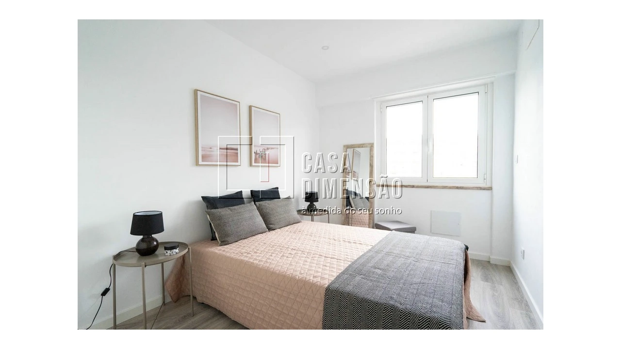 Apartamento T2 para Venda em Benfica Foto 19