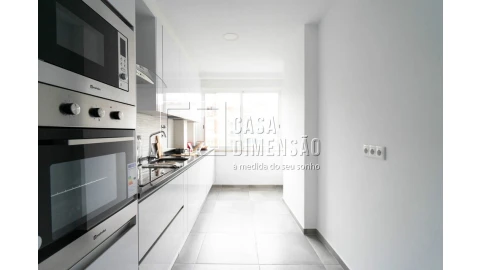 Apartamento T2 para Venda em Benfica