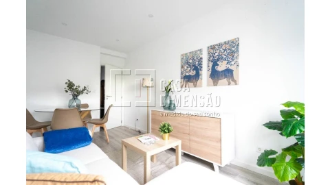 Apartamento T2 para Venda em Benfica