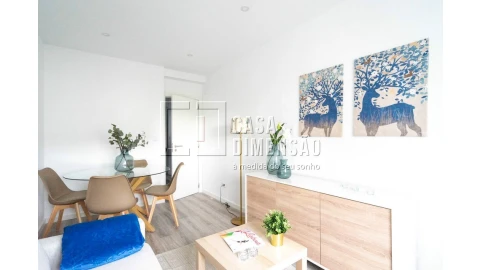 Apartamento T2 para Venda em Benfica