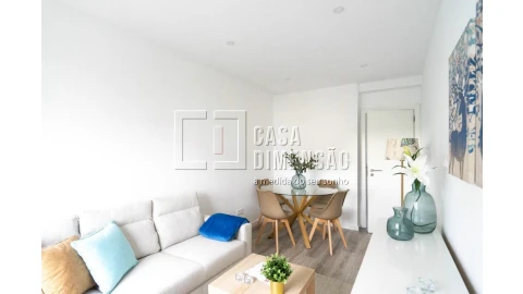 Apartamento T2 para Venda em Benfica