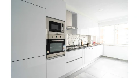 Apartamento T2 para Venda em Benfica