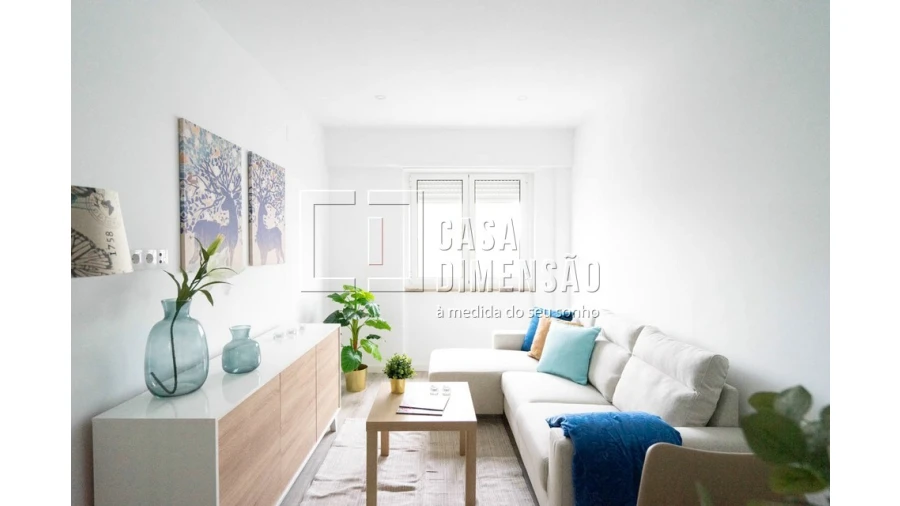 Apartamento T2 para Venda em Benfica Foto 4