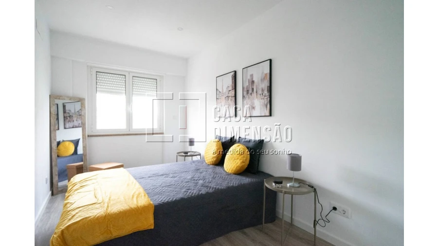 Apartamento T2 para Venda em Benfica Foto 23