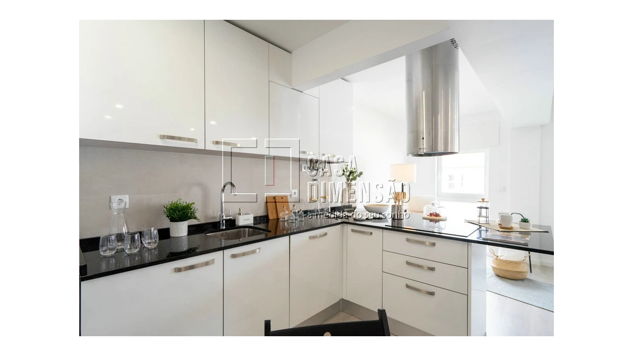 Apartamento T3 para Venda em Carnide Foto 13