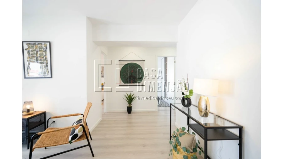 Apartamento T3 para Venda em Carnide Foto 5