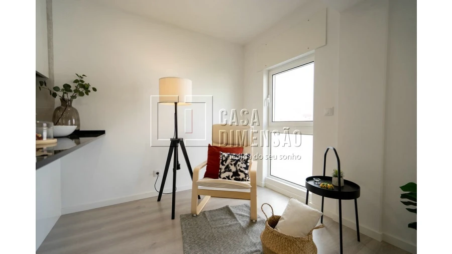 Apartamento T3 para Venda em Carnide Foto 8