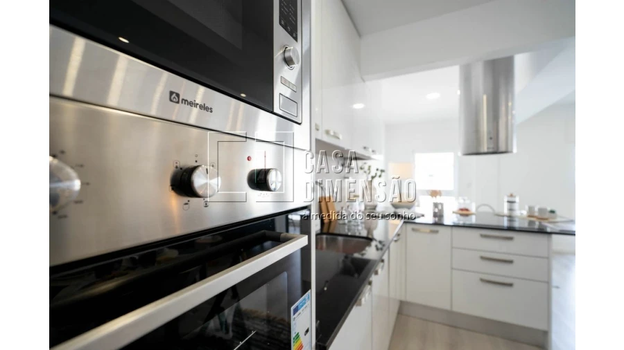 Apartamento T3 para Venda em Carnide Foto 14